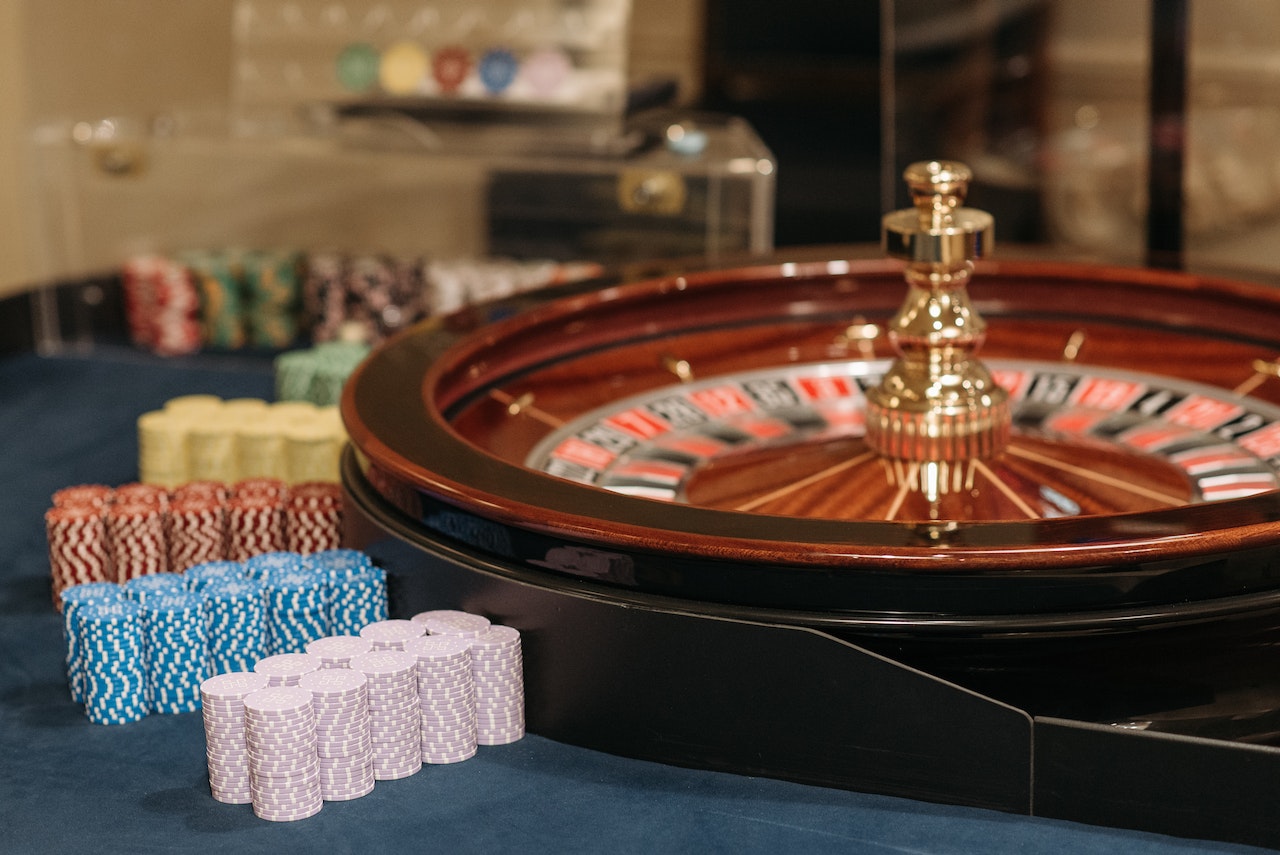 Is It More Profitable To Play Roulette Or Bet On Football 