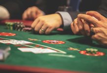 Overconfidence Traps Every Casino Poker Pro Falls Into