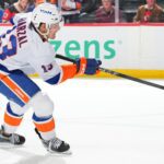 mathew-barzal-islanders1